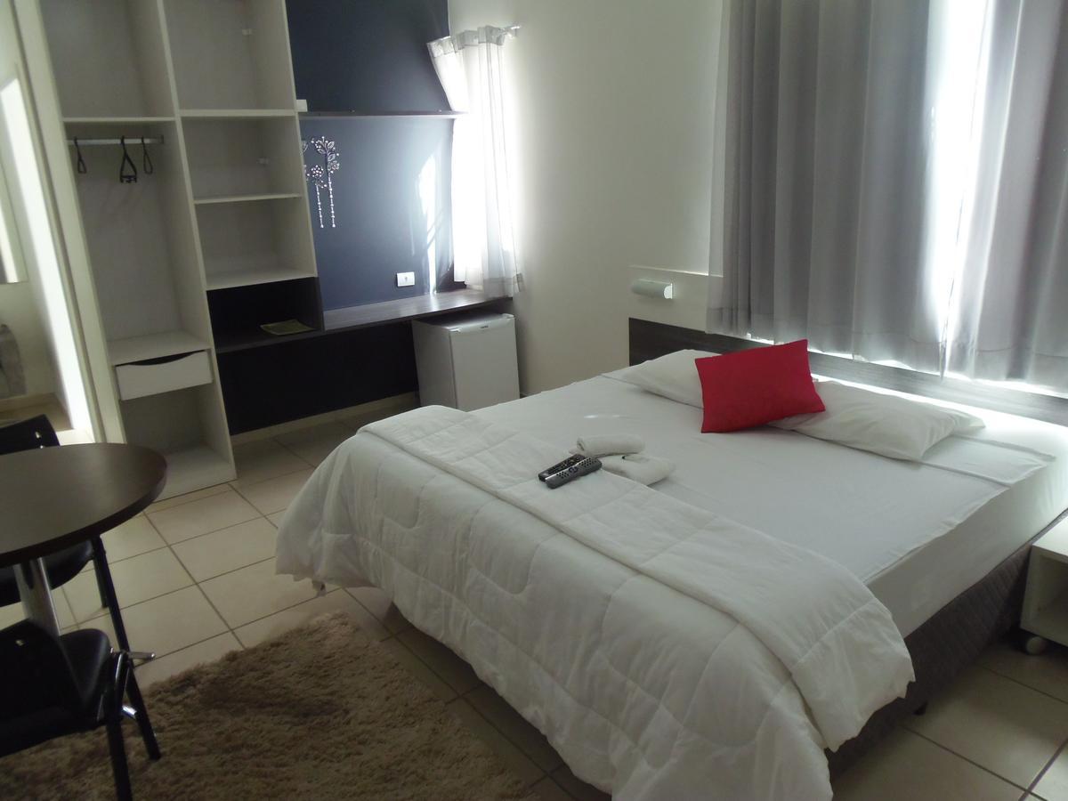 Gold - Inn Hotel Apiai ภายนอก รูปภาพ